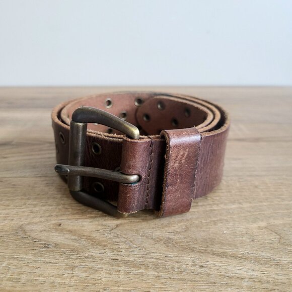Fossil brown leather belt with metal details. - Picture 3 of 7